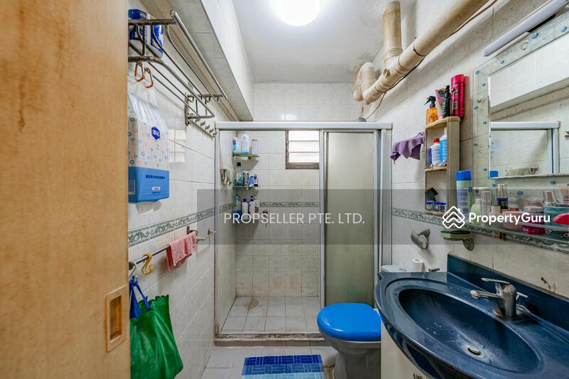 HDB Flat for Sale, 484 Admiralty Link, SGD 560,000 | 99-year lease
