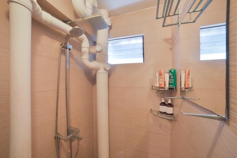 HDB Apartment for Sale, 2 Tanjong Pagar Plaza HDB Apartment For Sale, $550,000, 2 Bed 1 Bath 635 sqft $866.00 psf, SGD 550,000 | 99-year Leasehold