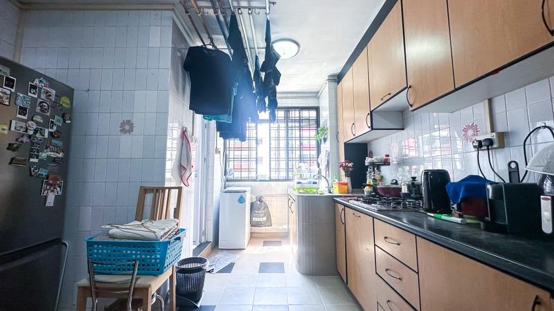 HDB Apartment for Sale, 14 Toh Yi Drive HDB Apartment For Sale, $1,190,000, 4 Bed 2 Bath 1,313 sqft $906.00 psf, SGD 1,190,000 | 99-year Leasehold