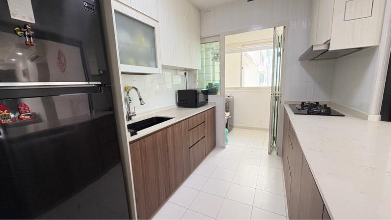 HDB Apartment for Sale, 296C Bukit Batok Street 22 HDB Apartment For Sale, $1,088,000, 3 Bed 2 Bath 1,237 sqft $880.00 psf, SGD 1,088,000 | 99-year Leasehold