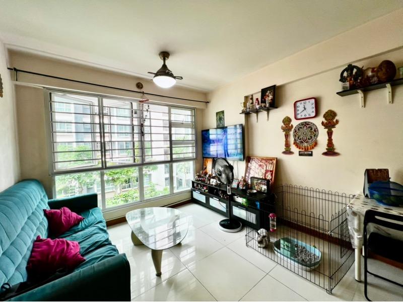 Prop-GPT: HDB Apartment: D19 Punggol 669B Edgefield Plains