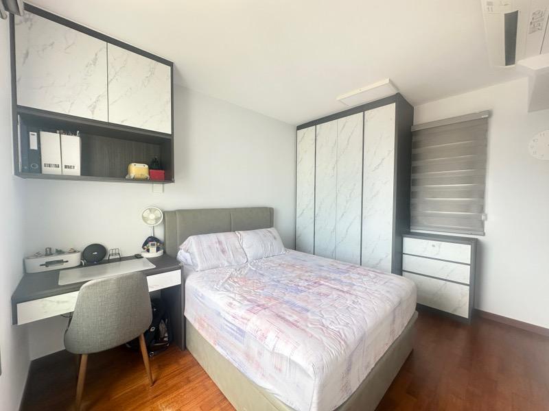 HDB Apartment for Sale, 36 Margaret Drive HDB Apartment For Sale, $1,300,000, 3 Bed 2 Bath 925 sqft $1,405.00 psf, SGD 1,300,000 | 99-year Leasehold
