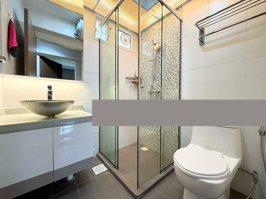 HDB Apartment for Sale, 113D McNair Towers HDB Apartment For Sale, $1,083,000, 3 Bed 2 Bath 1,001 sqft $1,082.00 psf, SGD 1,083,000 | 99-year Leasehold
