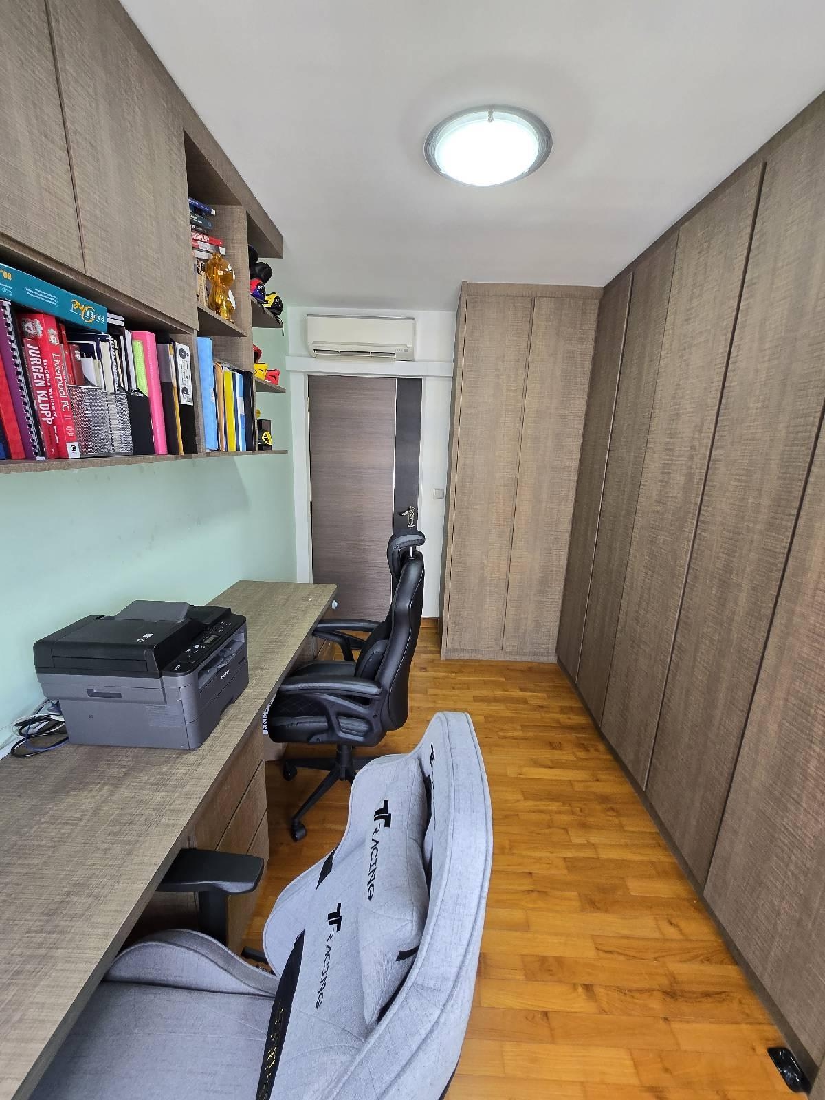 HDB Apartment for Sale: D19, 542327