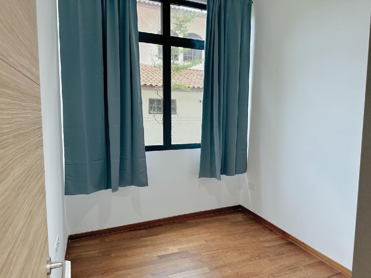 Apartment for Sale: Yio Chu Kang Road, D19, 545653