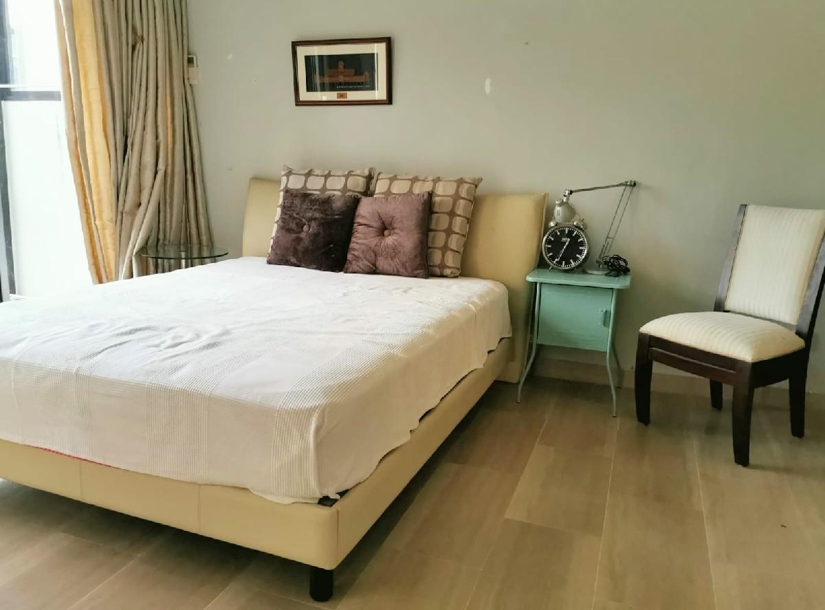 Apartment for Sale, Orchard Court Apartment For Sale, $2,500,000, 4 Bed 3 Bath 1,453 sqft $1,721.00 psf, SGD 2,500,000 | 99-year Leasehold