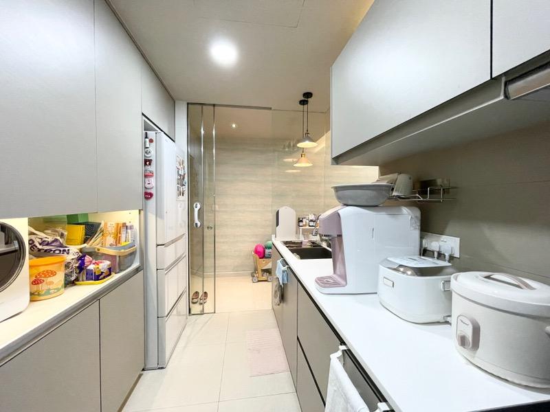 Condominium for Sale, H2O Residences Condominium For Sale, $1,780,000, 3 Bed 3 Bath 1,130 sqft $1,575.00 psf, SGD 1,780,000 | 99-year Leasehold