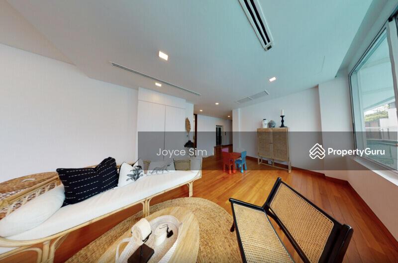 Bungalow - Good Class for Sale, Huge Bungalow with Basement Parking 10 cars! Almost new @Greenleaf Locale, SGD 28,300,000 | Freehold