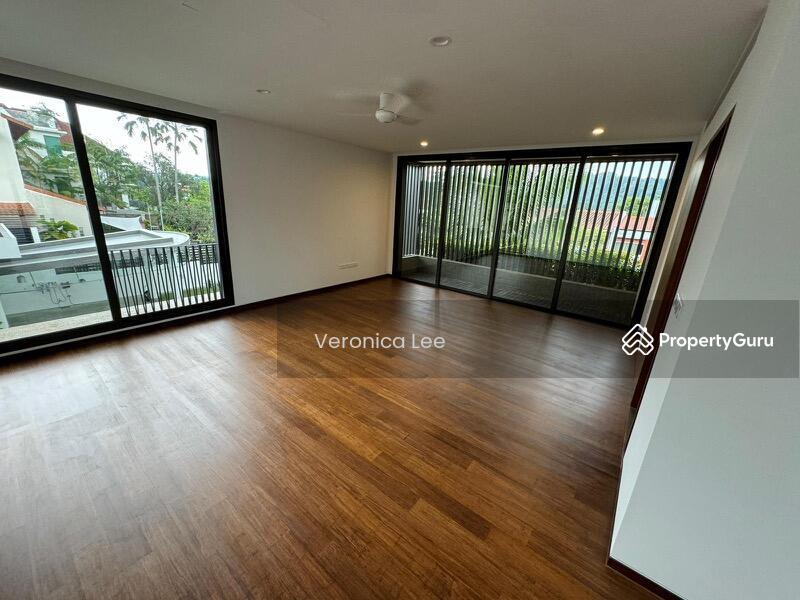Prop-GPT: Detached: D21  Jalan kakatua