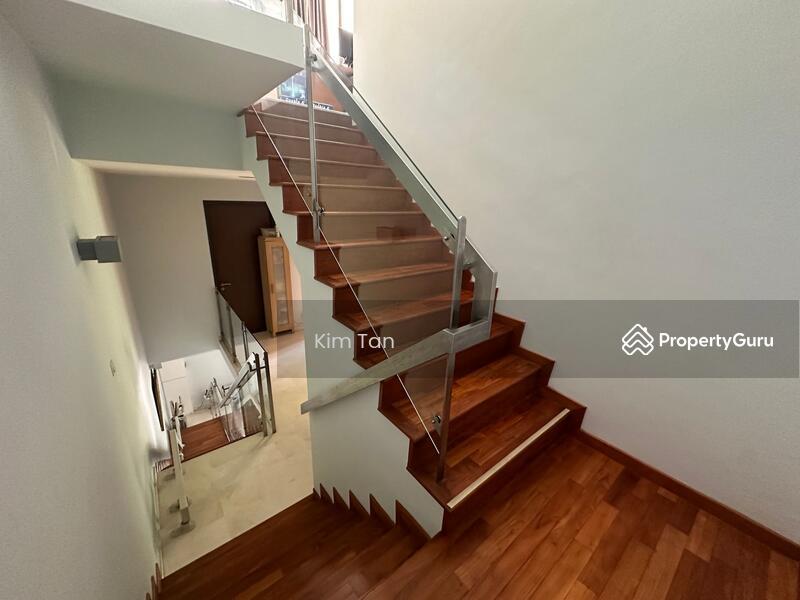 Prop-GPT: Corner Terrace: D19  ?D19?Ready, Set, Move In: Gorgeous 2.5 Storey Corner Terrace