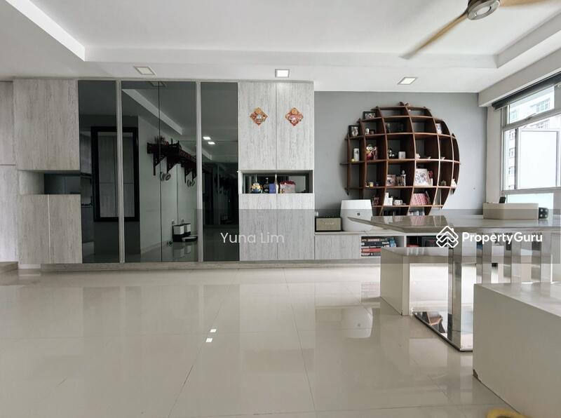 Prop-GPT: HDB Flat: D19 Punggol 673C Edgefield Plains
