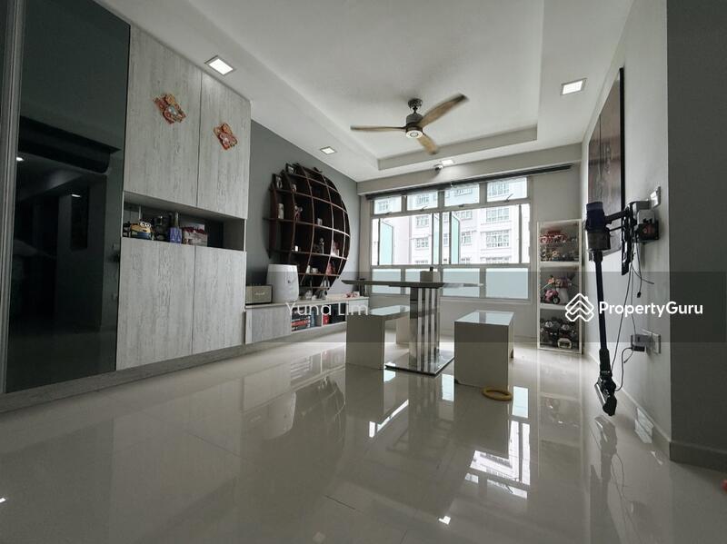 HDB Flat for Sale: Punggol, D19, 823673