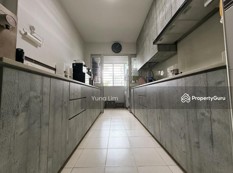 HDB Flat for Sale: Punggol, D19, 823673