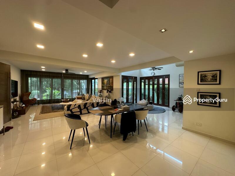 Prop-GPT: Bungalow: D15  RARE! Goodman Mountbatten Charming Bungalow near MRT