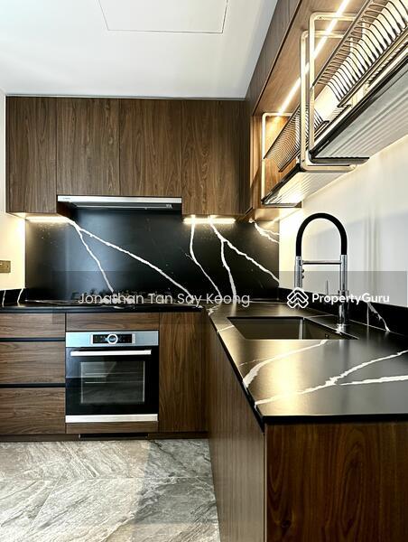 Condominium for Sale, The Commodore, SGD 3,252,600 | 99-year lease