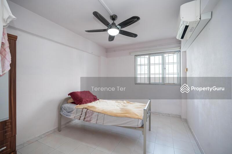 HDB Flat for Sale, 456 Tampines Street 42, SGD 580,000 | 99-year lease