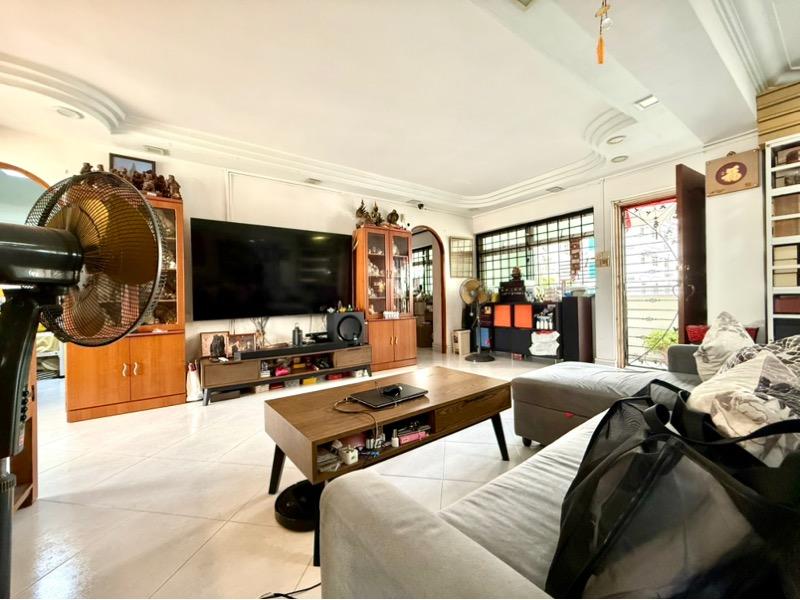 HDB Apartment for Sale: Pasir Ris, D18, 510629
