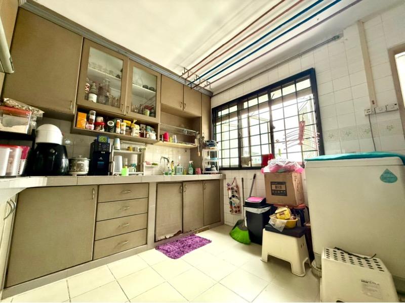 HDB Apartment for Sale: Pasir Ris, D18, 510629