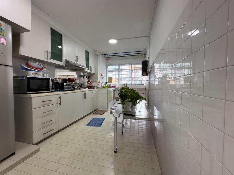 HDB Apartment for Sale, 289 Yishun Avenue 6 HDB Apartment For Sale, $499,999, 3 Bed 2 Bath 904 sqft $553.00 psf, SGD 499,999 | 99-year Leasehold