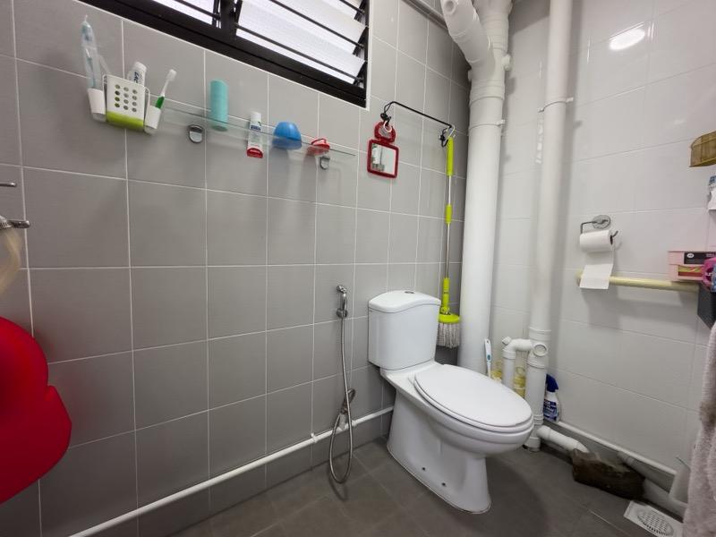 HDB Apartment for Sale, 289 Yishun Avenue 6 HDB Apartment For Sale, $499,999, 3 Bed 2 Bath 904 sqft $553.00 psf, SGD 499,999 | 99-year Leasehold