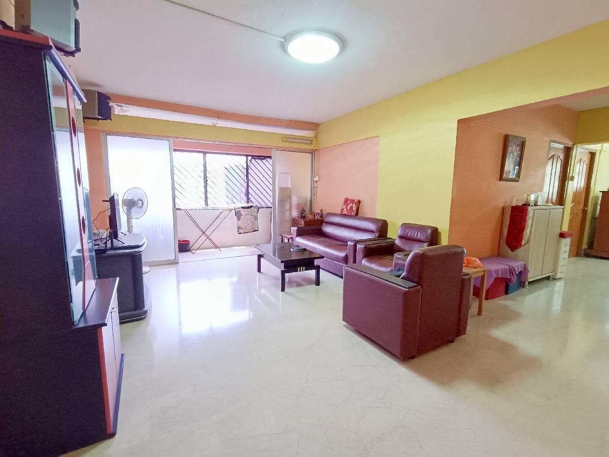Prop-GPT: HDB Apartment: D04 Telok Blangah 53 Telok Blangah Drive