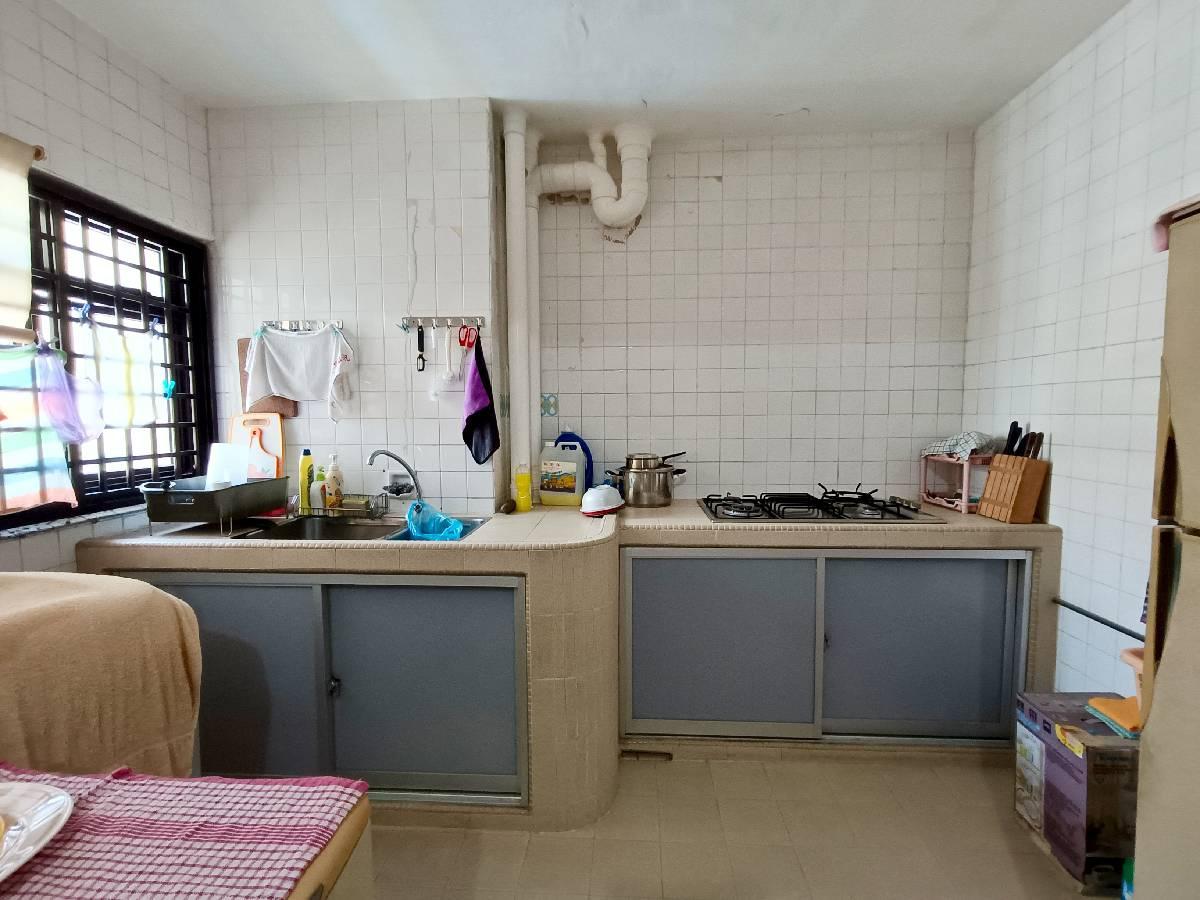 HDB Apartment for Sale, 53 Telok Blangah Drive HDB Apartment For Sale, $820,000, 3 Bed 2 Bath 1,270 sqft $646.00 psf, SGD 820,000 | 99-year Leasehold
