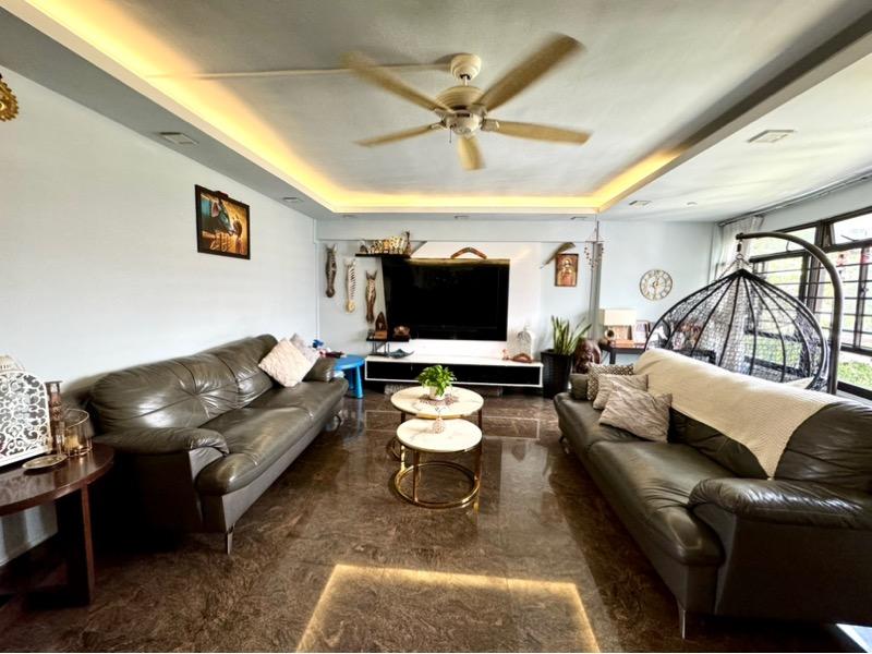 Prop-GPT: HDB Apartment: D19  699 Hougang Street 52