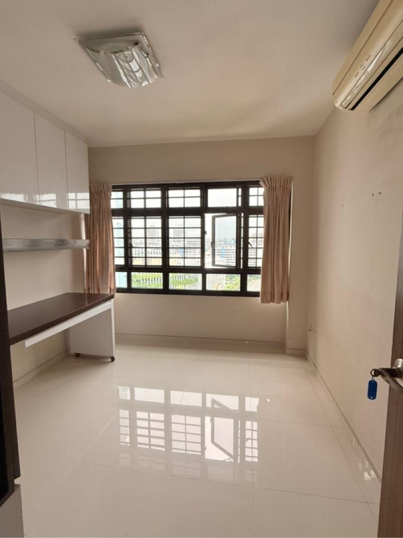 HDB Apartment for Sale, 219A Bedok Central HDB Apartment For Sale, $999,888, 3 Bed 2 Bath 1,011 sqft $989.00 psf, SGD 999,888 | 99-year Leasehold
