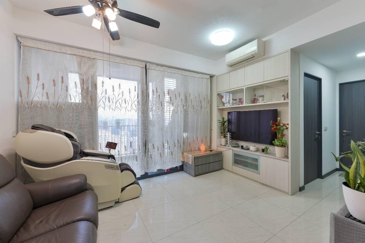 Condominium for Sale, Gem Residences Condominium For Sale, $2,200,000, 3 Bed 2 Bath 936 sqft $2,350.00 psf, SGD 2,200,000 | 99-year Leasehold
