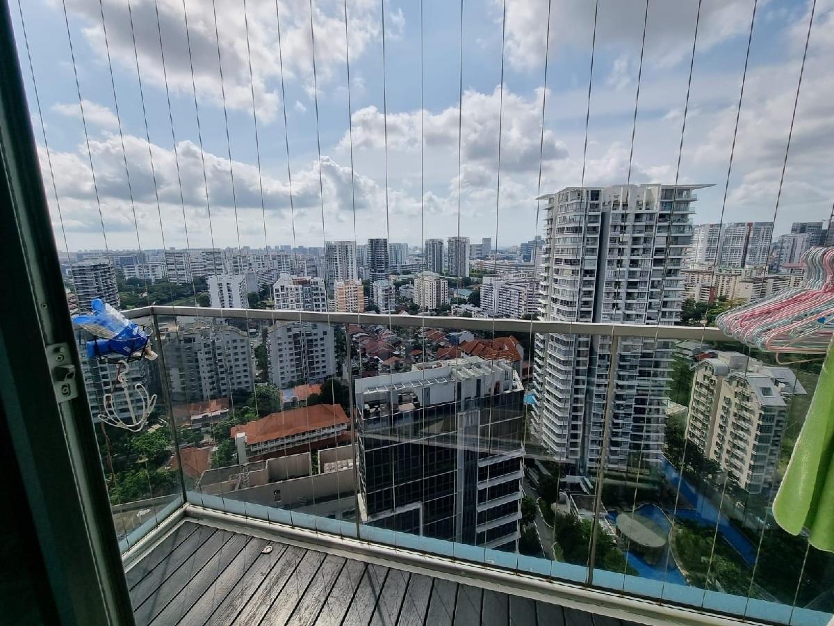 Prop-GPT: Apartment: D12  RiverBay