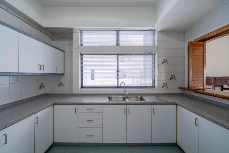 Condominium for Sale, Mandarin Gardens Condominium For Sale, $4,000,000, 4 Bed 4 Bath 3,068 sqft $1,304.00 psf, SGD 4,000,000 | 99-year Leasehold