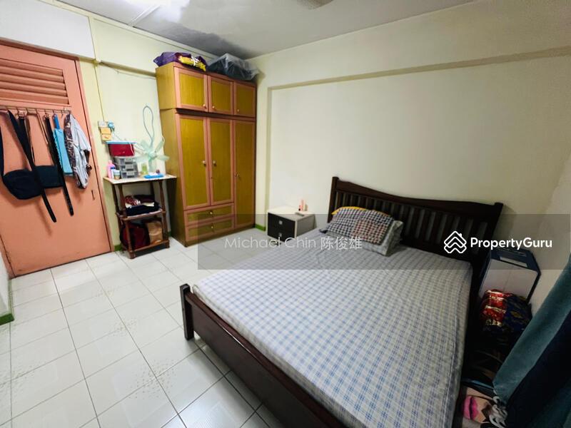 HDB Flat for Sale. , 102 Woodlands Street 13. , SGD 528,000 | 99-year lease. 