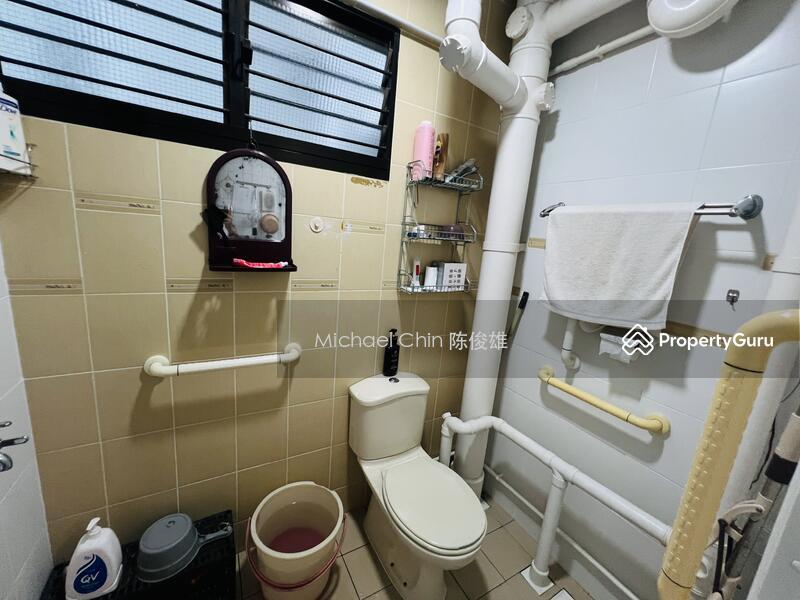 HDB Flat for Sale. , 102 Woodlands Street 13. , SGD 528,000 | 99-year lease. 
