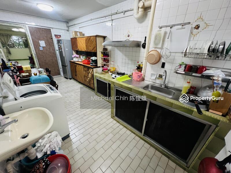 HDB Flat for Sale. , 102 Woodlands Street 13. , SGD 528,000 | 99-year lease. 