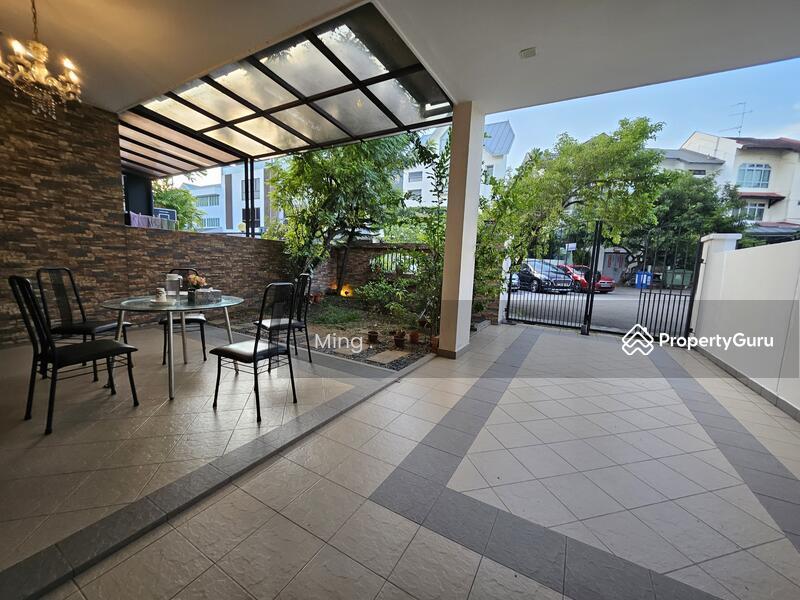 Prop-GPT: Terrace: D15  PRICE DROPPED ! 3 Storey ! Move In!