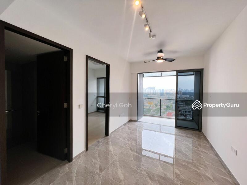 Prop-GPT: Condominium: D20  JadeScape