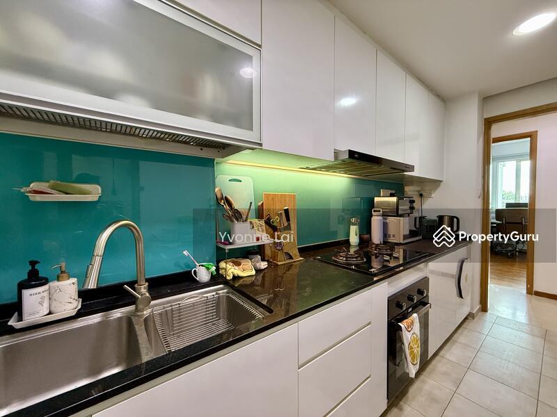 Condominium for Sale, Sunglade, SGD 1,798,000 | 99-year lease