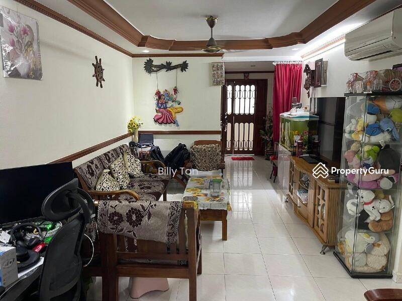 Prop-GPT: HDB Flat: D27  341A Sembawang Close