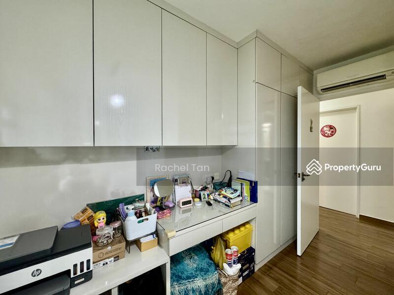 HDB Flat for Sale, 61A Strathmore Avenue, SGD 1,050,000 | 99-year lease