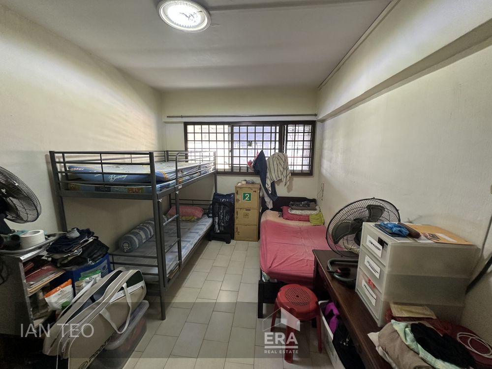 HDB - 3 room for Sale, Jurong West Street 52 511 Jurong West Street 52, SGD 495,000 | Leasehold