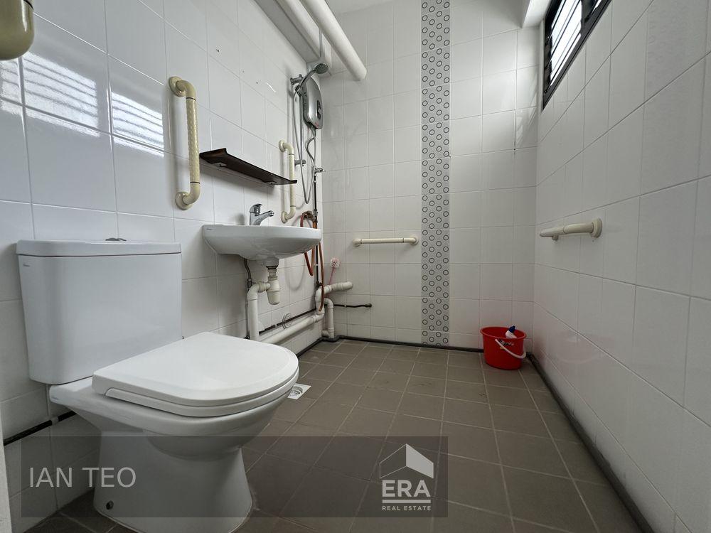 HDB - 3 room for Sale, Jurong West Street 52 511 Jurong West Street 52, SGD 495,000 | Leasehold