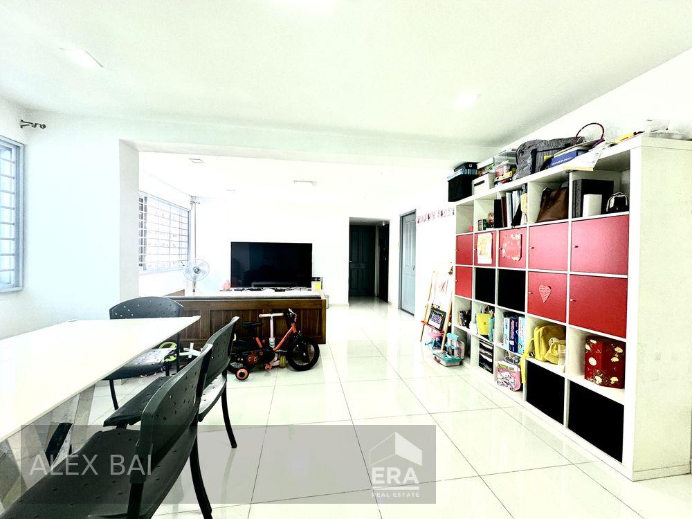 Prop-GPT: HDB - 3 room:   Choa Chu Kang Avenue 3 286 Choa Chu Kang Avenue 3 For Sale