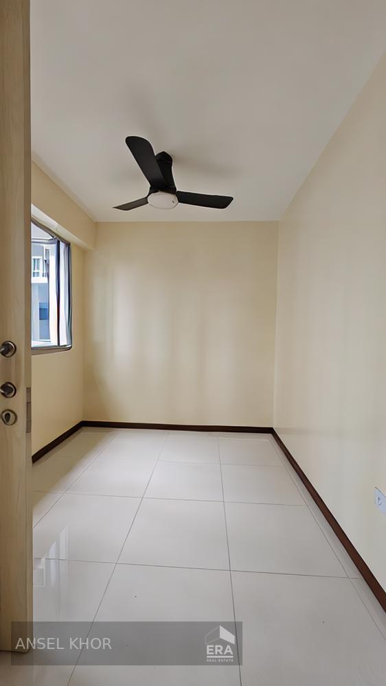 HDB - 1 room for Sale, Sumang Lane 232C Sumang Lane, SGD 399,500 | Leasehold