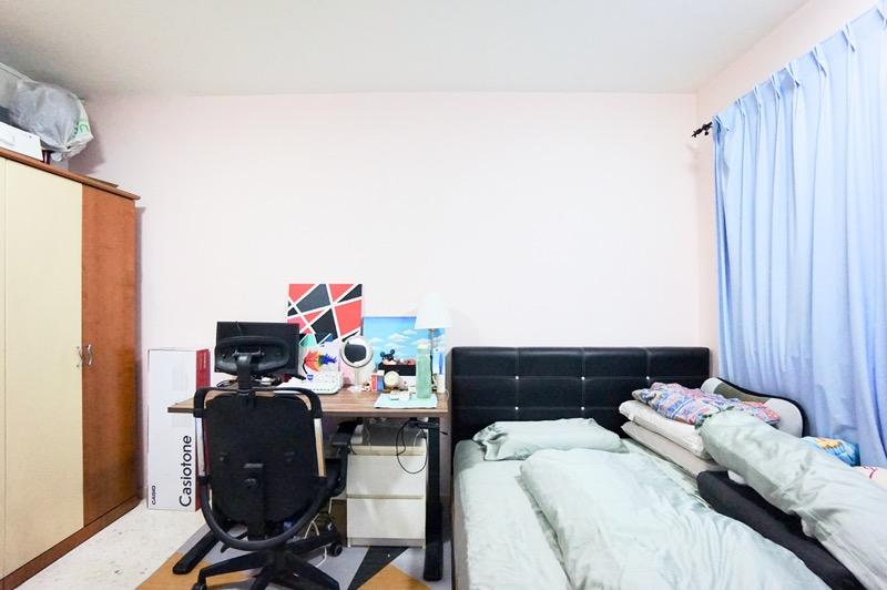 HDB Apartment for Sale, 131 Bukit Batok West Avenue 6 HDB Apartment For Sale, $458,000, 2 Bed 2 Bath 785 sqft $583.00 psf, SGD 458,000 | 99-year Leasehold
