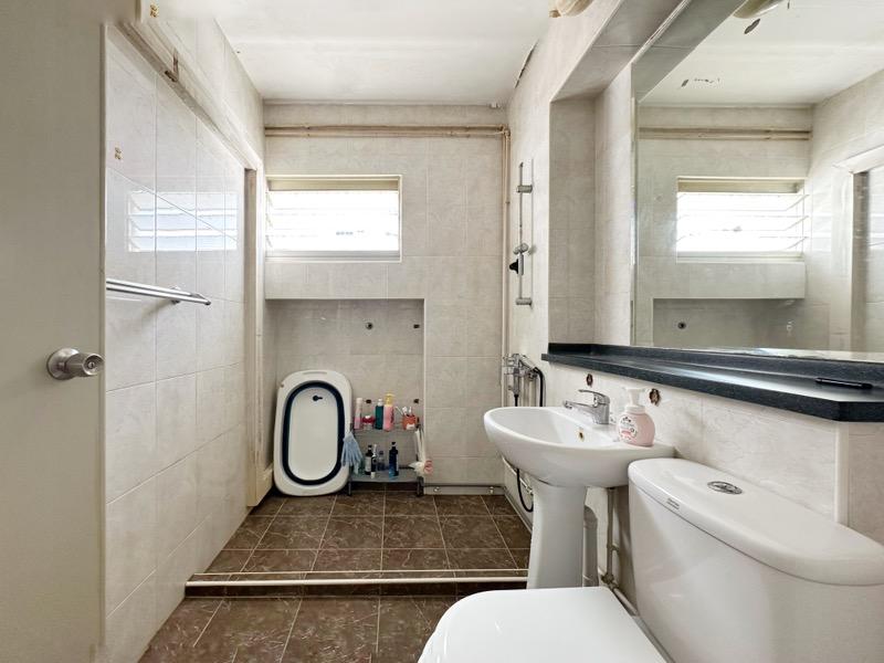 HDB Apartment for Sale: Pasir Ris, D18, 510719