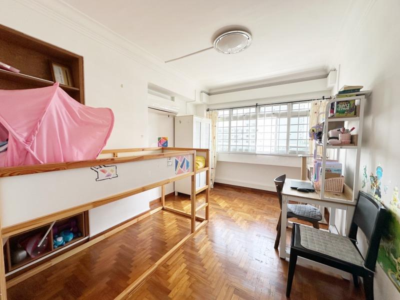 HDB Apartment for Sale: Pasir Ris, D18, 510719