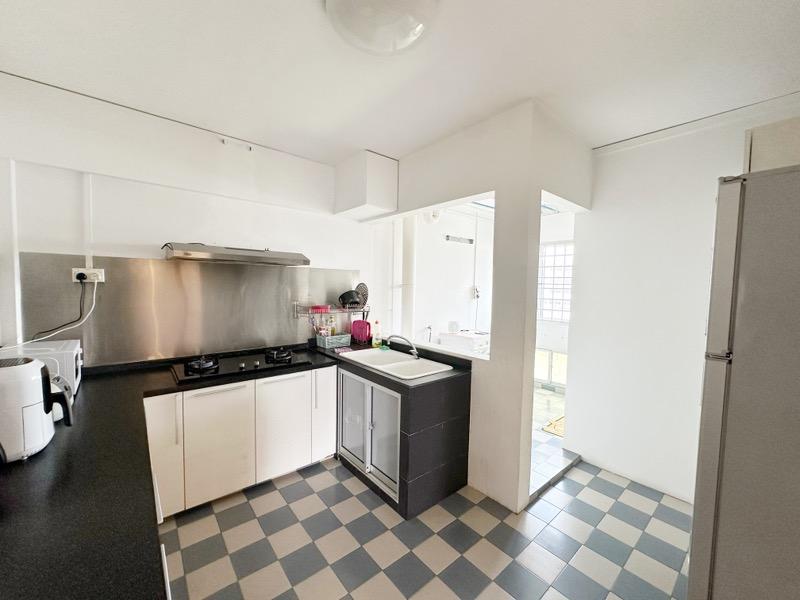 HDB Apartment for Sale: Pasir Ris, D18, 510719