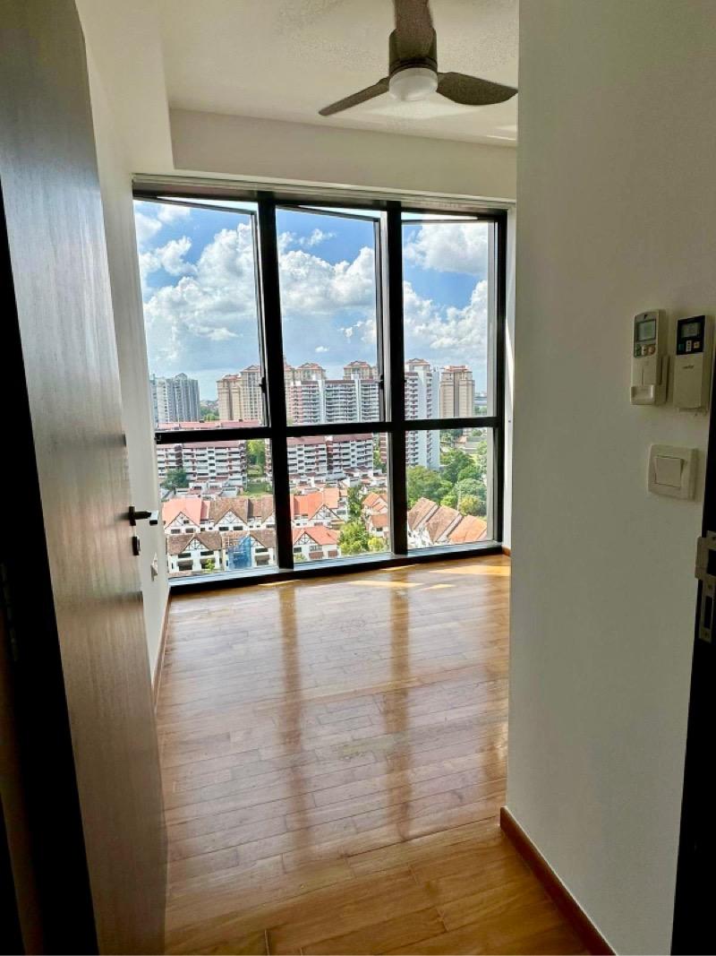 Condominium for Sale, Thomson Impressions Condominium For Sale, $2,350,000, 3 Bed 2 Bath 1,055 sqft $2,227.00 psf, SGD 2,350,000 | 99-year Leasehold