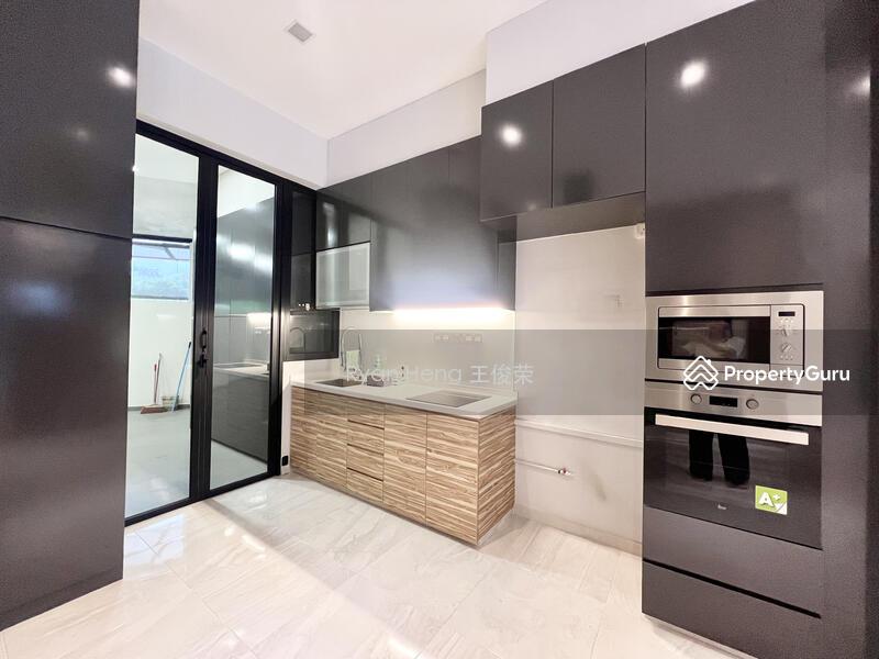 Semi-Detached for Sale, Almost Sold! Priced to Sell! Modern Semi-D w. Basement & Lift - Move-In Ready, SGD 6,100,000 | Freehold