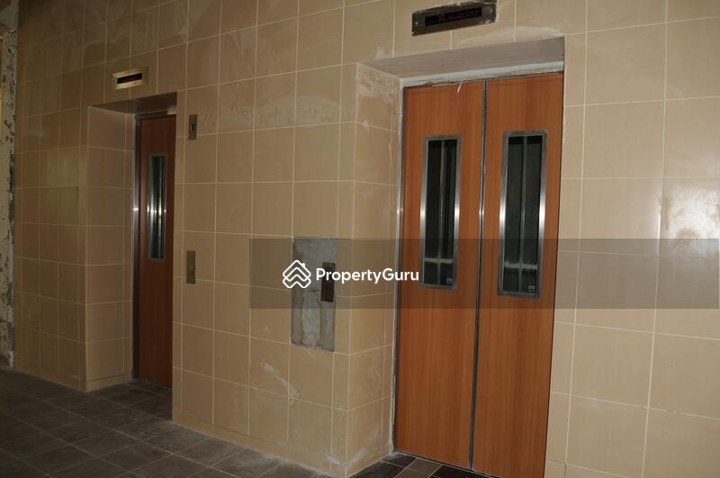 HDB Flat for Sale, 402 Sin Ming Avenue, SGD 978,000 | 99-year lease
